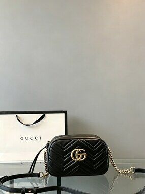Gucci GG Marmont Small Matelassé Camera Bag